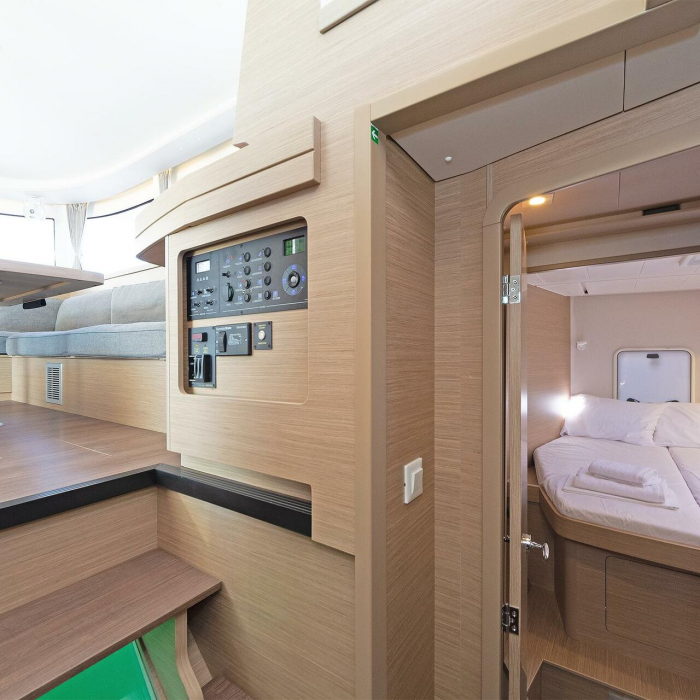 Eternity (ONLY SKIPPERED) | Lagoon 42 A/C & GEN photo 5
