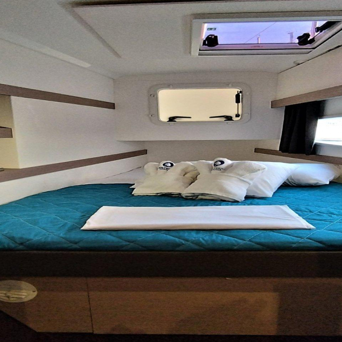 Joy | Fountaine Pajot Isla 40 photo 5
