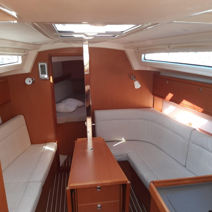 Olympia | Bavaria Cruiser 34 photo 15