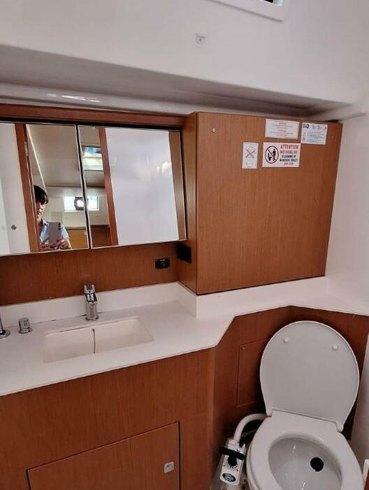 Bluna | Bavaria C45 photo 9