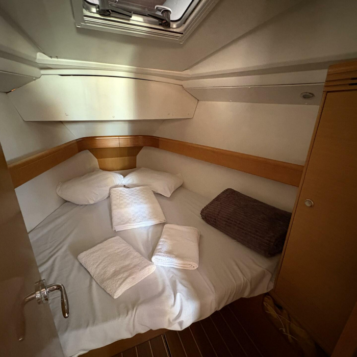 Sail Mira | Sun Odyssey 36i photo 4