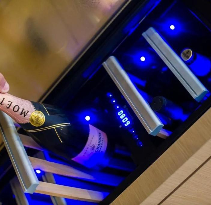 Aria | Jeanneau 64 photo 8