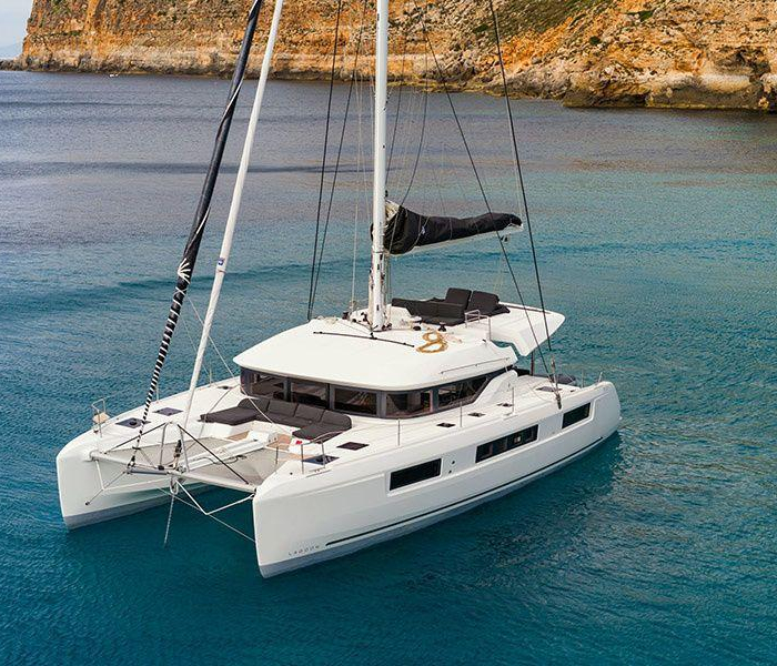 Dreamers | Lagoon 50 photo 6