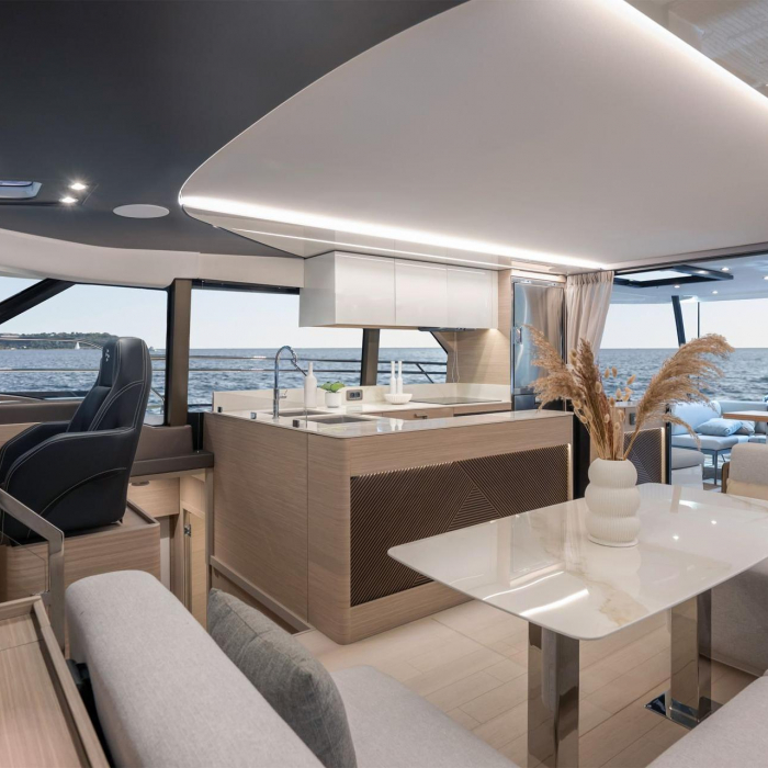 Main | Prestige M48 photo 3