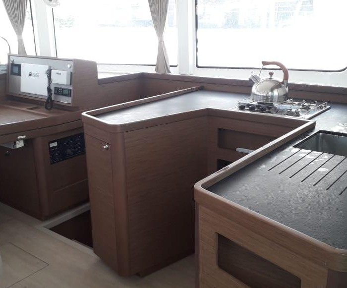 Uiara | Lagoon 42 photo 21