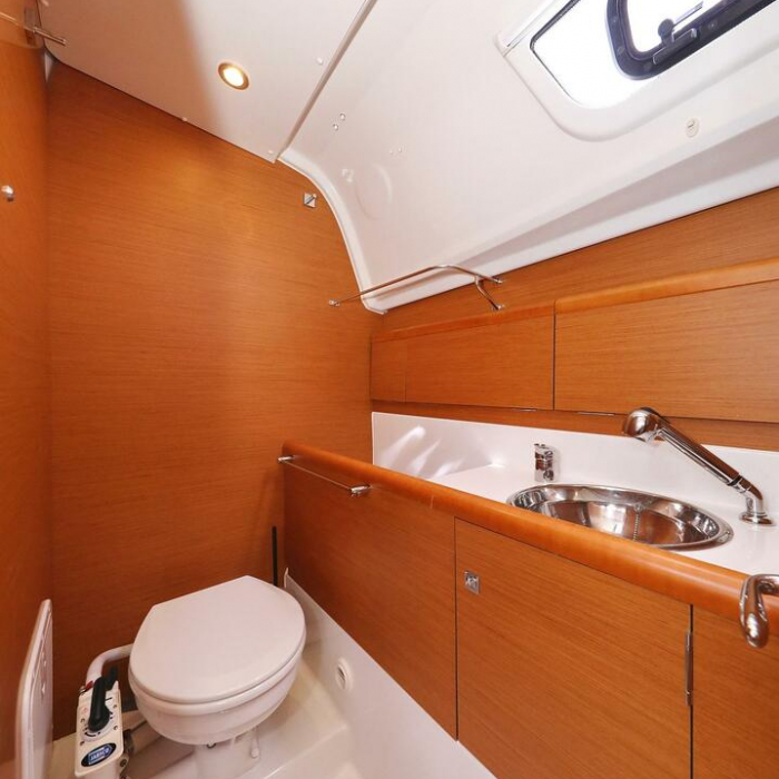 Cosma | Sun Odyssey 33i photo 1