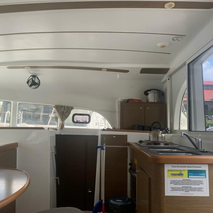 Pampero | Lagoon 380 photo 15