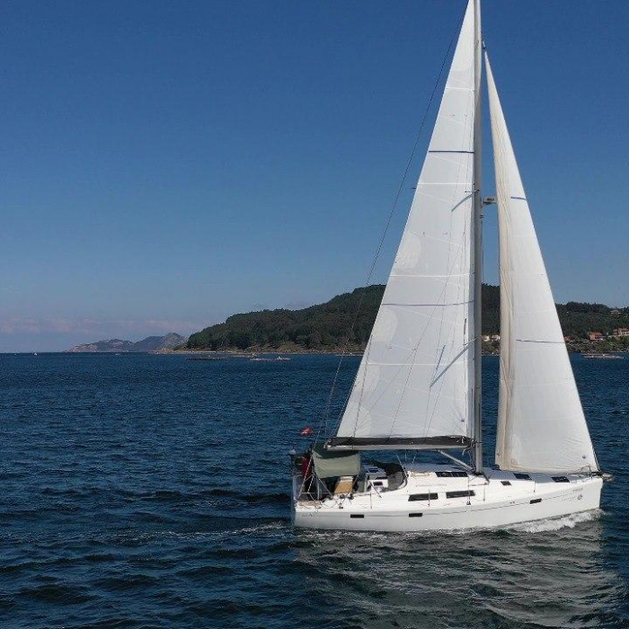 Kraken | Hanse 415 photo 4