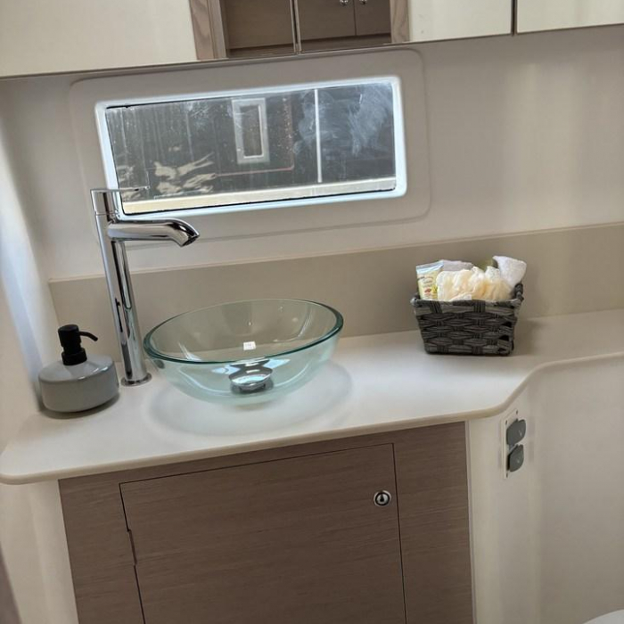 Siente El Mar | Dufour 48 Catamaran photo 12