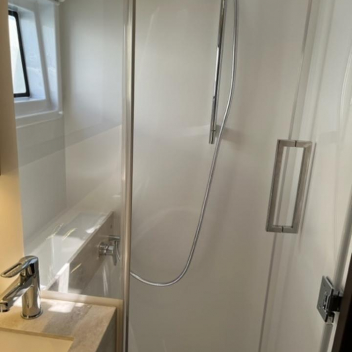 Silhouette | Lagoon 50 photo 3