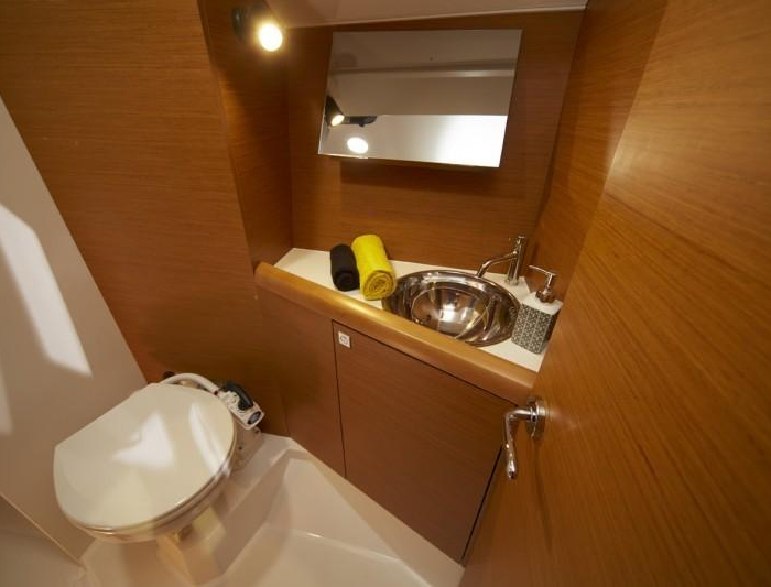 Loon | Sun Odyssey 349 photo 7