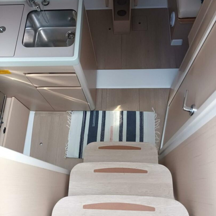 Giugi | Oceanis 30.1 photo 7