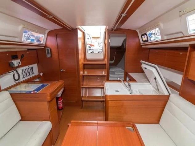 Nougatess | Dufour 335 photo 2