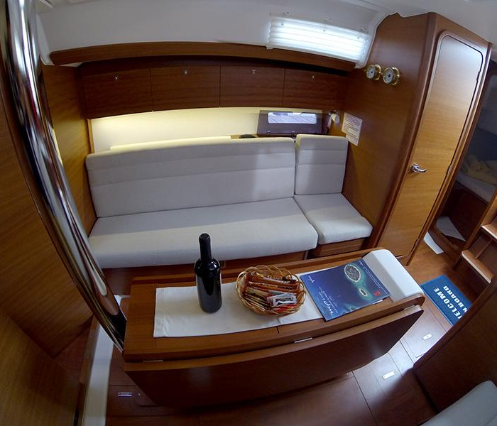 Luka | Dufour 350 GL photo 1