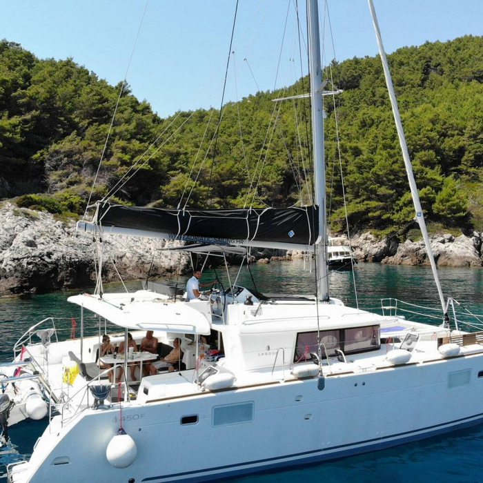 Belo | Lagoon 450 F photo 7