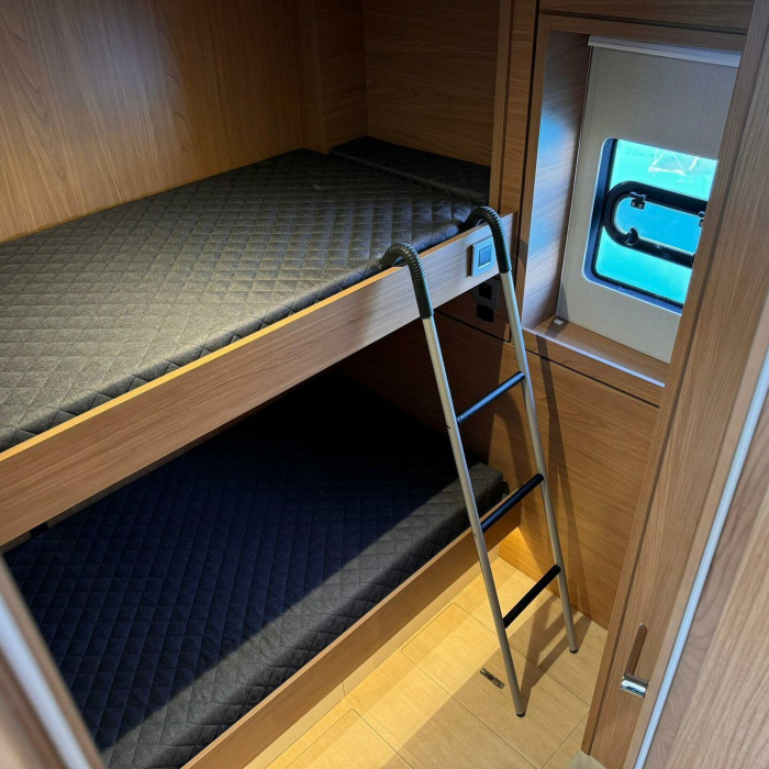 Silver Dolphin | Bali 4.8 Silver Dolphin photo 13