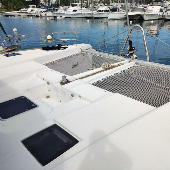 Watteau | Lagoon 52 photo 3