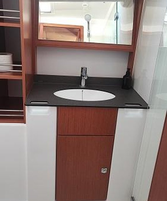 Seawalker | Bavaria 51 Cruiser photo 12