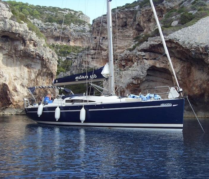 Arianna | Elan 410 performance photo 5