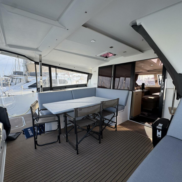 Jumapi | Fountaine Pajot Isla 40 photo 16