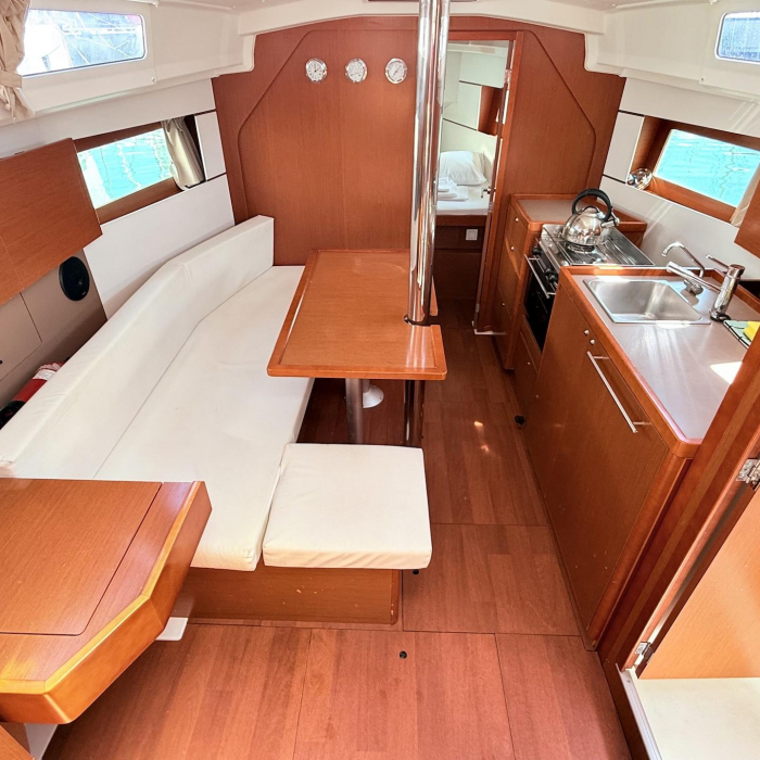 Vendy | Oceanis 35 photo 10