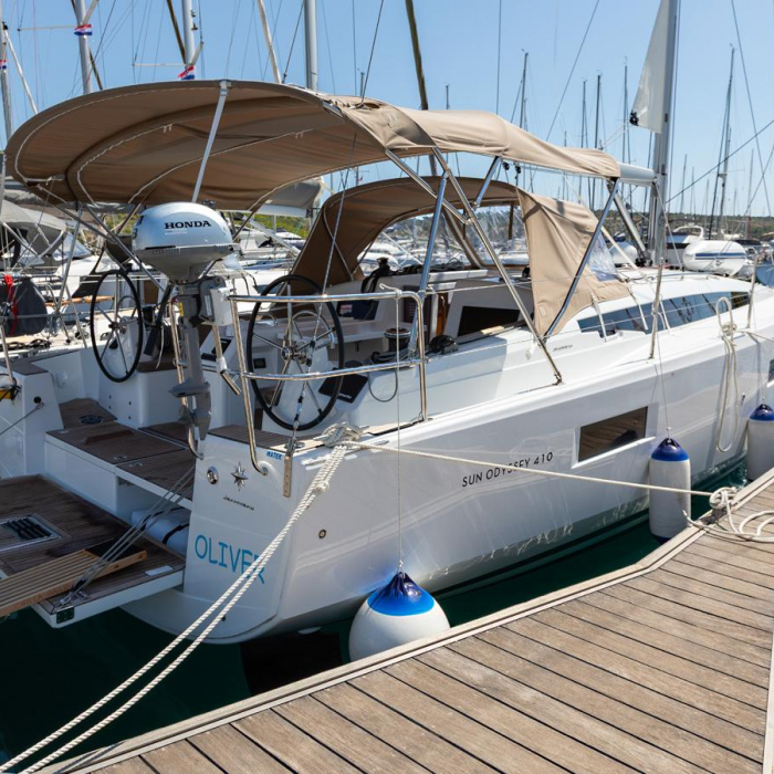 OLIVER new 2025 (air condition, solar panels) | Sun Odyssey 410 photo 17