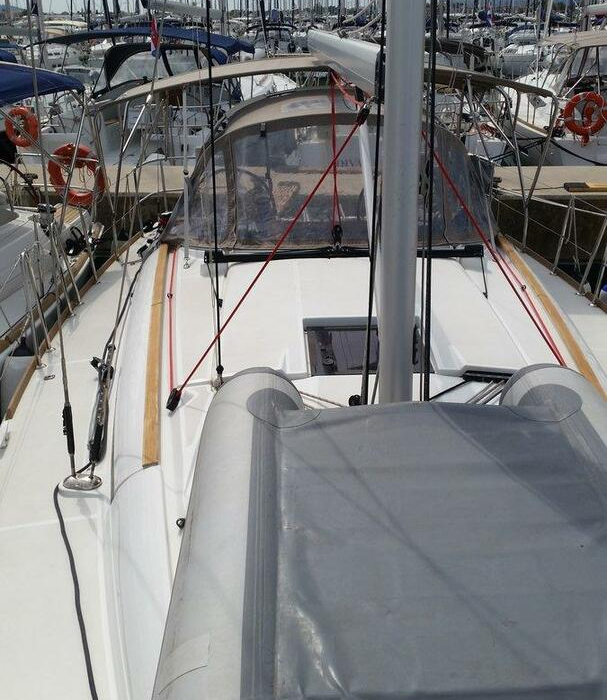 Orion | Sun Odyssey 379 photo 6