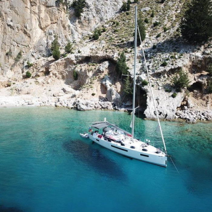 Anna smile | Sun Odyssey 490 photo 6