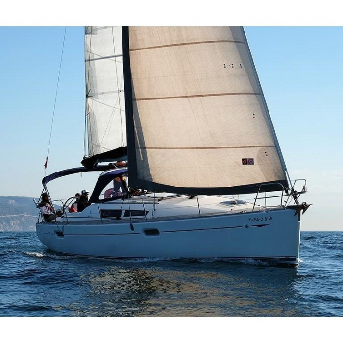 MOoN | Sun Odyssey 39i photo 1