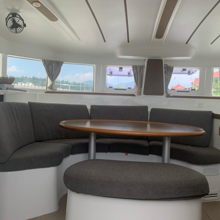 Pampero | Lagoon 380 photo 19