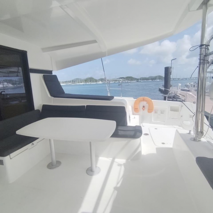 Tigra | Lagoon 42 photo 10