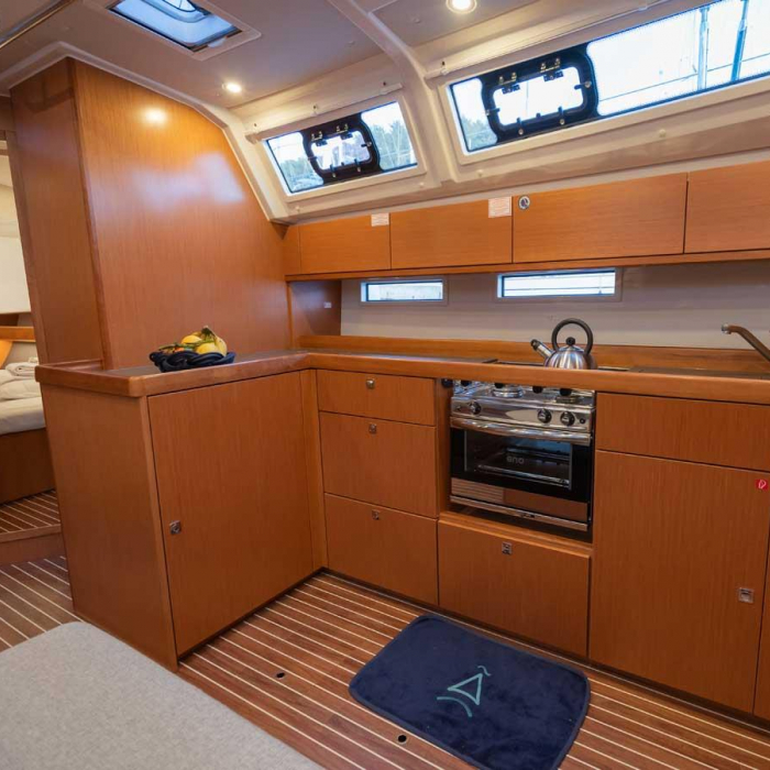 Classy | Bavaria Cruiser 46 photo 7