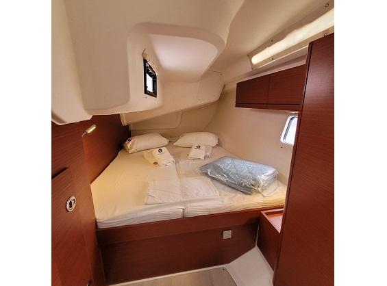 heNA | Hanse 418 photo 14