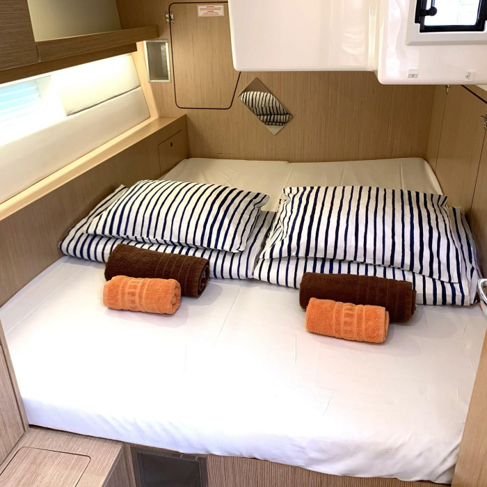 Whisper | Bavaria C45 photo 8