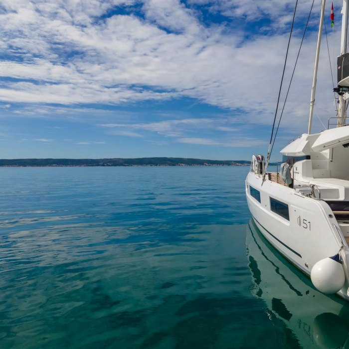 Lavina | Lagoon 51 photo 9