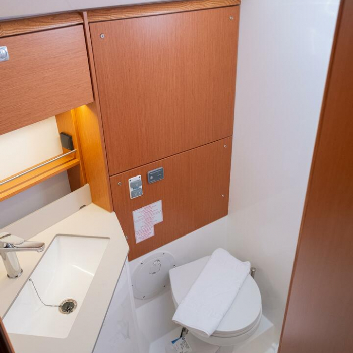 Arke | Bavaria C46 photo 27