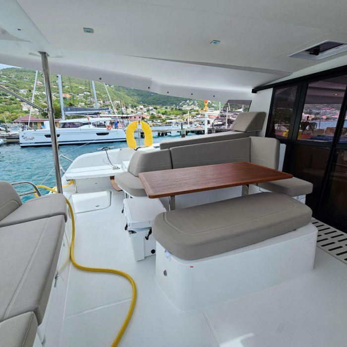 Cost of Carey | Fountaine Pajot FP 41 Quatuor 4 photo 23
