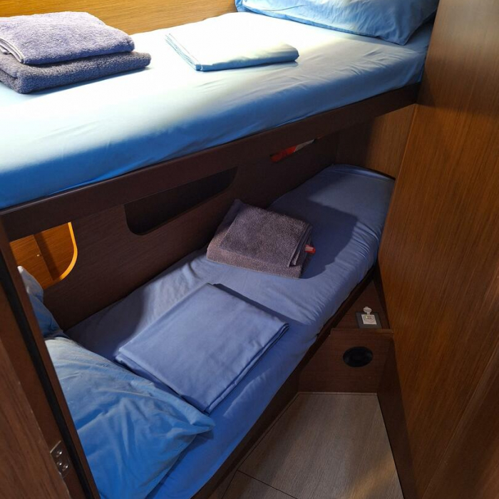 Lilibet | Oceanis 40.1 photo 7