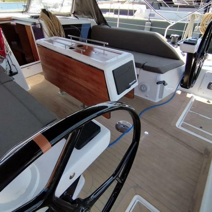 Thymus | Dufour 430 Grand Large photo 4