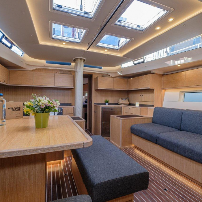 Ghost | Bavaria C57 photo 19