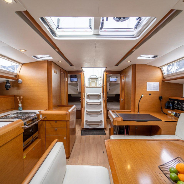 Ciao Bao | Sun Odyssey 519 photo 11