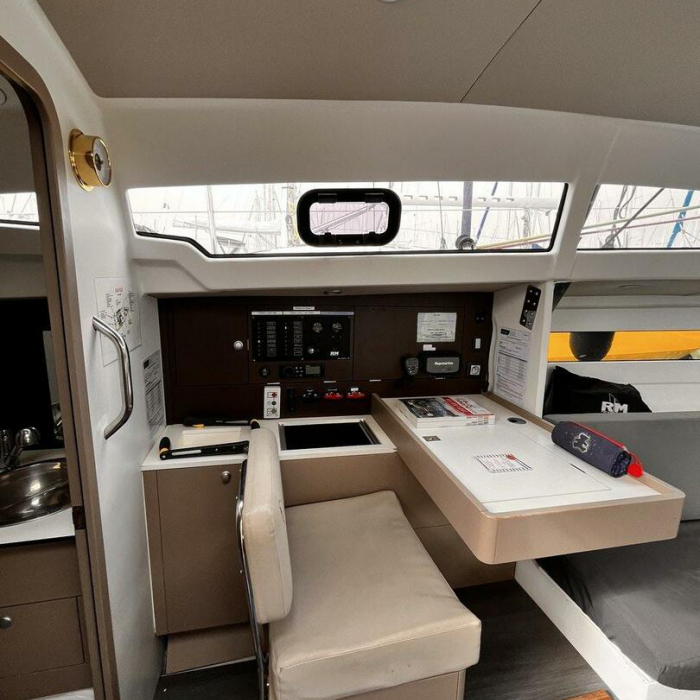 Xavier | RM 1070 photo 5