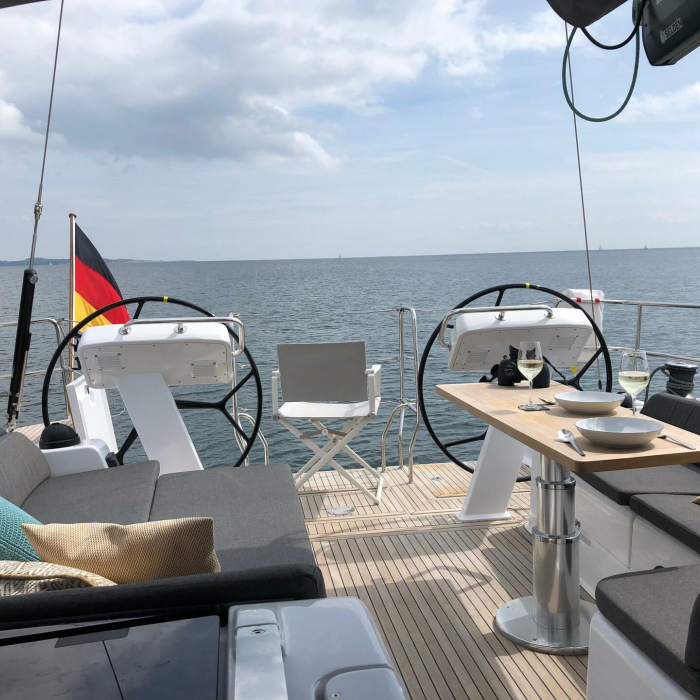 Box of Chocolate | Hanse 508 photo 4