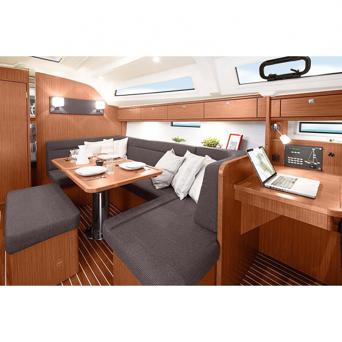 EXTRA MILE | Bavaria Cruiser 41 photo 3