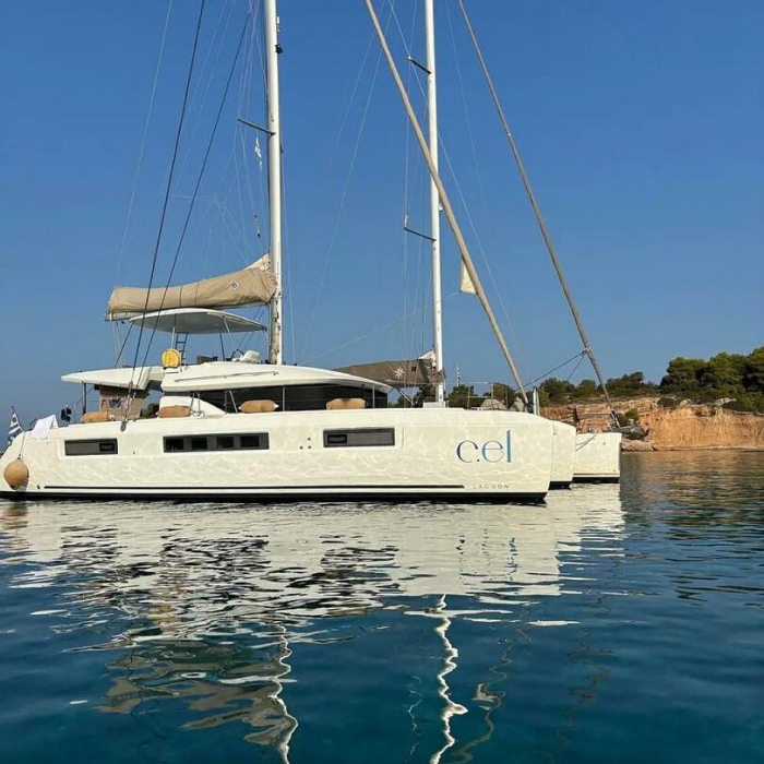 Cel | Lagoon 50 photo 2