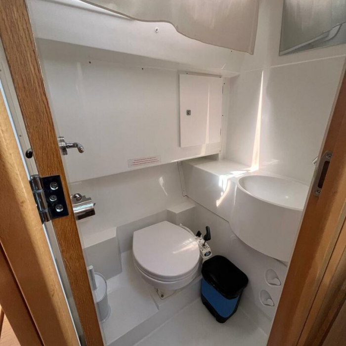 Lazzarone | Sun Odyssey 319 photo 5