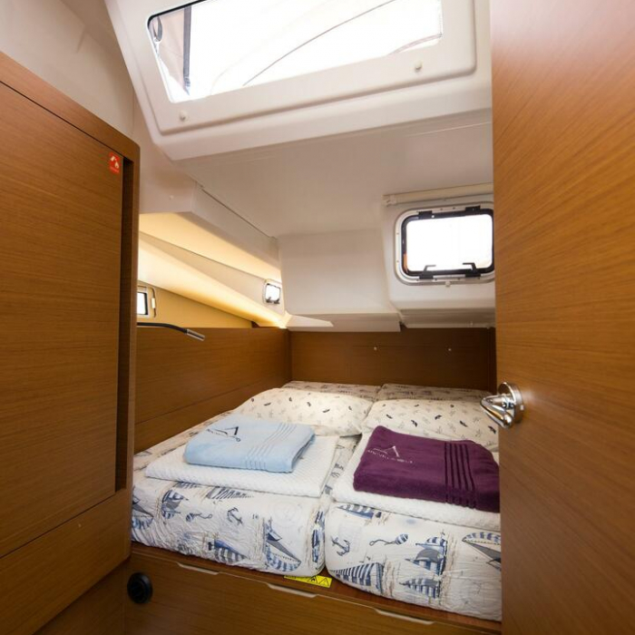 Suncity 4 | Sun Odyssey 440 photo 6