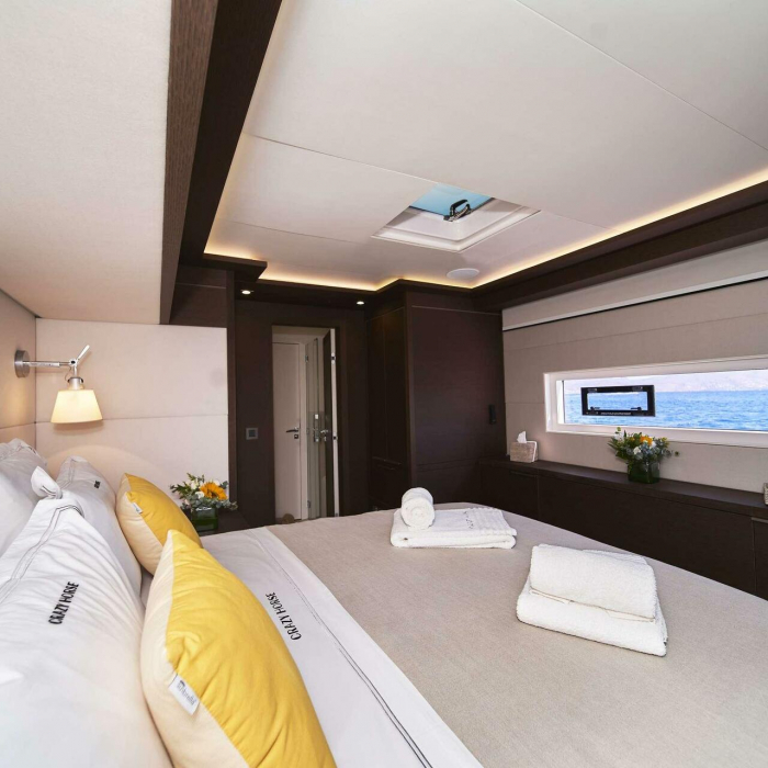 CRAZY HORSE | Lagoon 78 photo 16