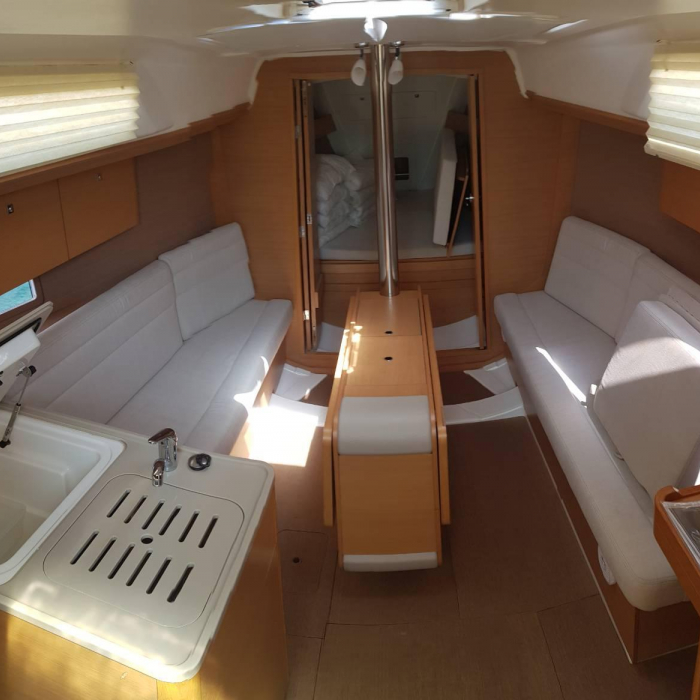 Apolonia | Dufour 310 GL photo 4