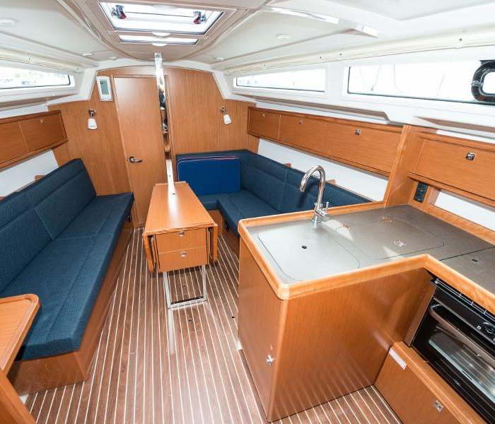 Lia | Bavaria Cruiser 34 photo 27